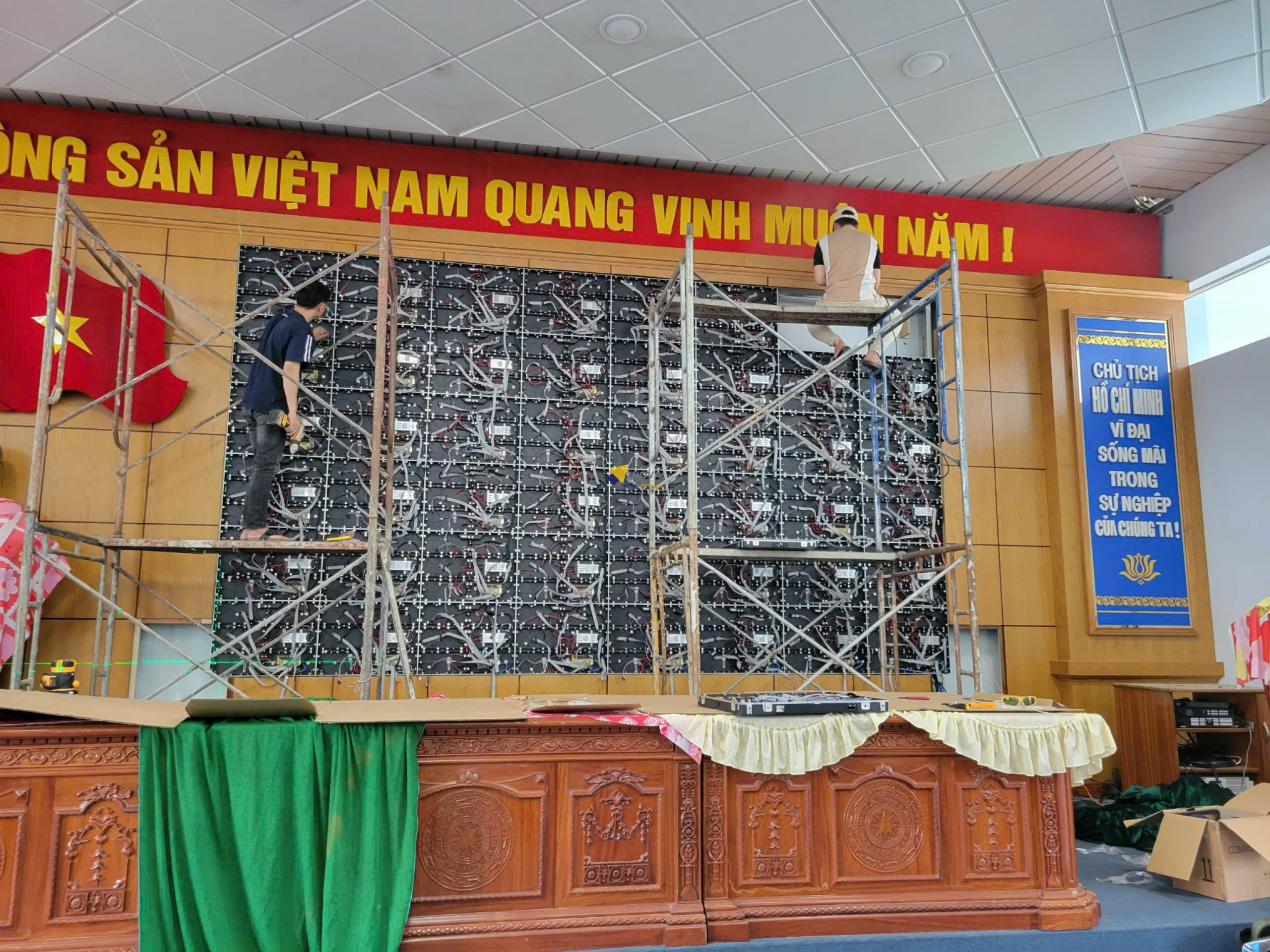 Màn Hình LED Phòng Họp P2.5 z5814199968981 44770975c351afd4401e4059516bd6fd