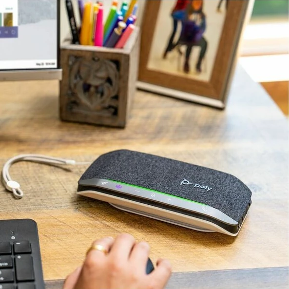 POLY SYNC: GIẢI PHÁP ÂM THANH HOÀN HẢO CHO HỘI NGHỊ VÀ LÀM VIỆC TỪ XA Poly Sync